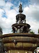 fontaine plomee guingamp