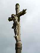 mael-pestivien croix de l eglise saint-laurent
