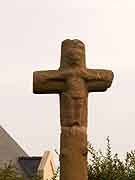 croix a l'est de la chapelle de kergrist paimpol