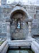 fontaine du bourg saint-nicolas du pelem